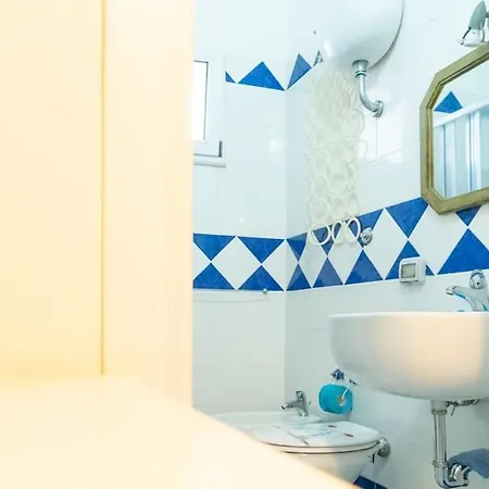 Lejlighed Bello, Comodo E Con Vista Mare. *