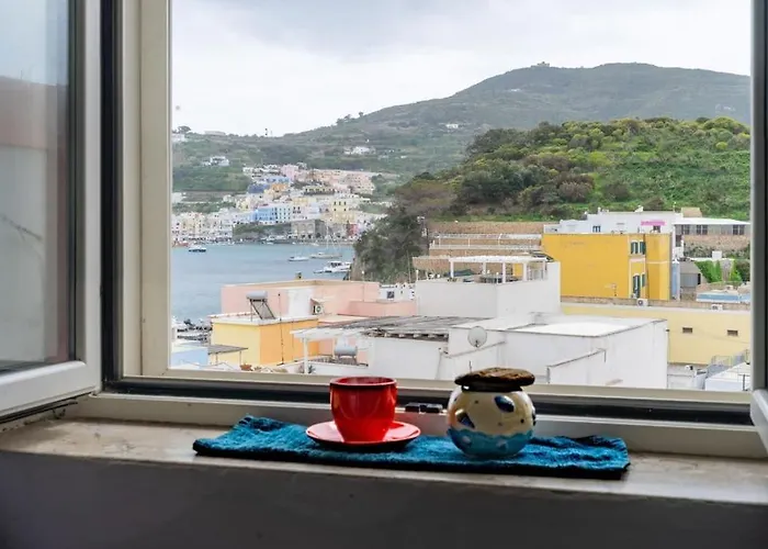Bello, Comodo E Con Vista Mare.